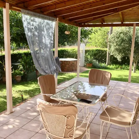 Апартаменты Ioanna's Katakolo Seaside Family House Near Olympia