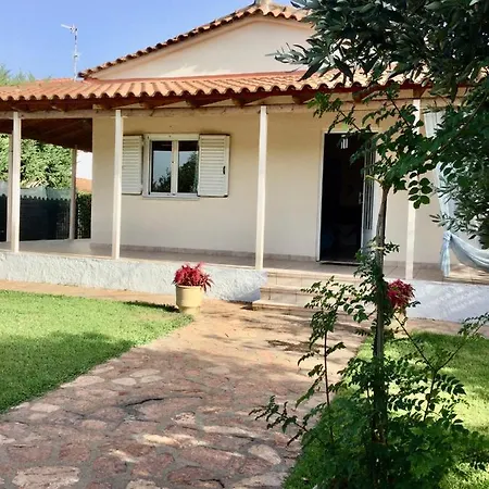 Ioanna's Katakolo Seaside Family House Near Olympia Apartment