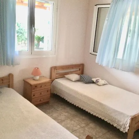 Ioanna's Katakolo Seaside Family House Near Olympia Апартаменты *