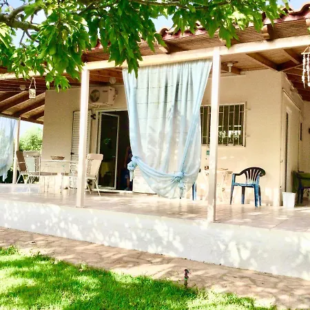 Ioanna's Katakolo Seaside Family House Near Olympia Апартаменты