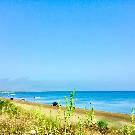 Апартаменты Ioanna's Katakolo Seaside Family House Near Olympia *