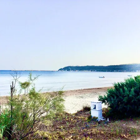 Ioanna's Katakolo Seaside Family House Near Olympia Апартаменты