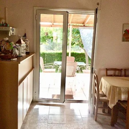 Ioanna's Katakolo Seaside Family House Near Olympia Апартаменты Kallithea (Elis)