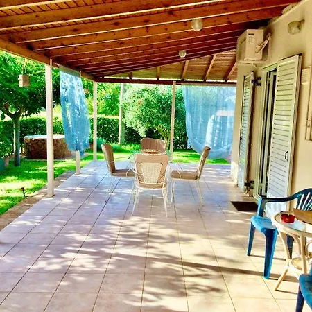 Ioanna's Katakolo Seaside Family House Near Olympia *