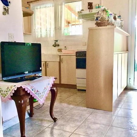 Апартаменты Ioanna's Katakolo Seaside Family House Near Olympia Kallithea (Elis)