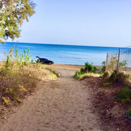 Апартаменты Ioanna's Katakolo Seaside Family House Near Olympia *